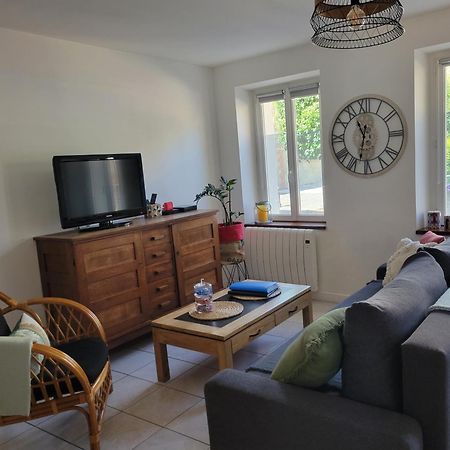 Appartement Avec Terrasse Gaillon Luaran gambar