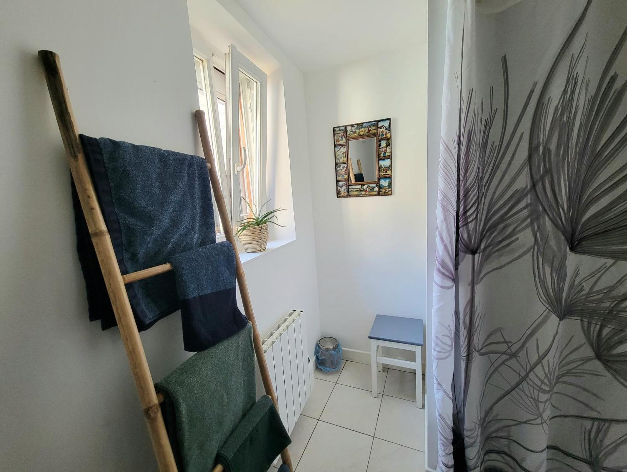 Appartement Avec Terrasse Gaillon Luaran gambar